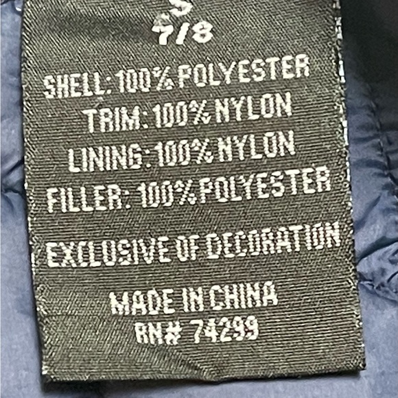 Snozu Boys winter jacket.  Zipper front with two zipper pockets - Picture 7 of 7